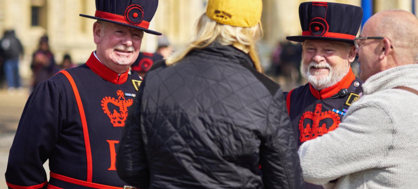 Ultimate Royal London Tour with River Thames Boat Ride