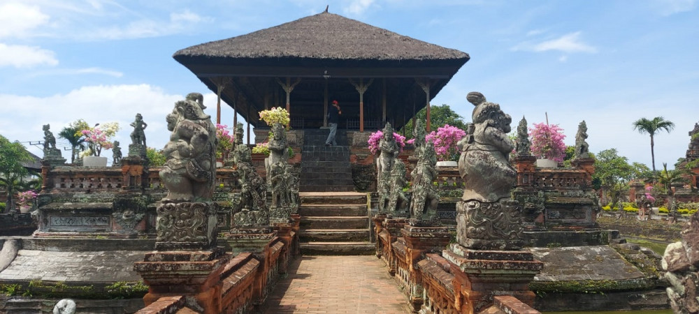 Private Kerta Gosa Hall Tour With Blue Lagoon Snorkeling