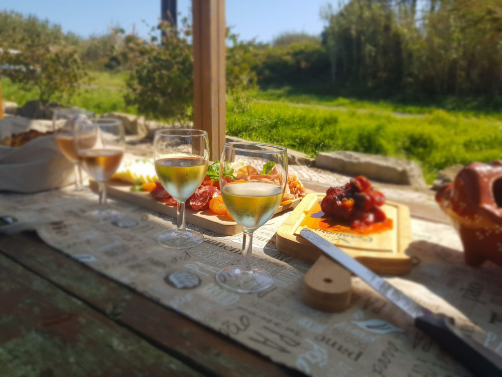 Taste of Sintra’s Wonders – Wine & Tapas Tasting Tour