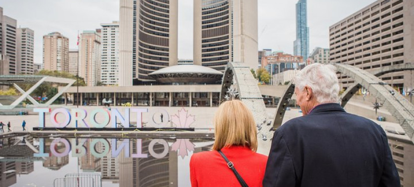 Private Tour: Personal Travel Photographer Tour in Toronto