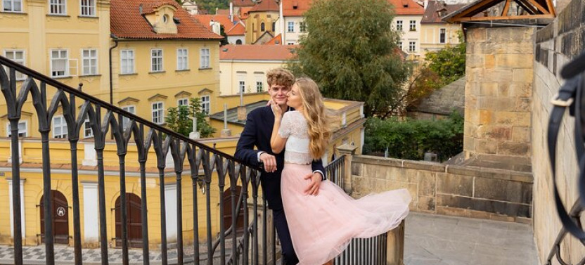Private Photoshoot with a Professional Photographer in Prague