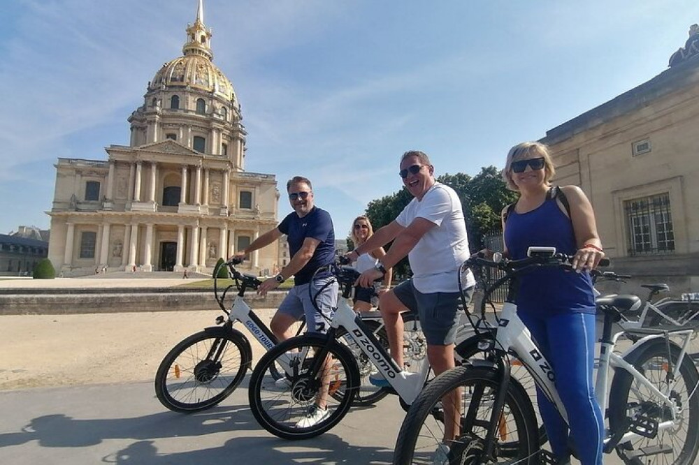 Paris Small Group Afternoon E-bike Guided Tour