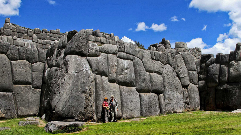 Half-Day Cusco City Tour of Inca and Colonial Archaeological Ruins