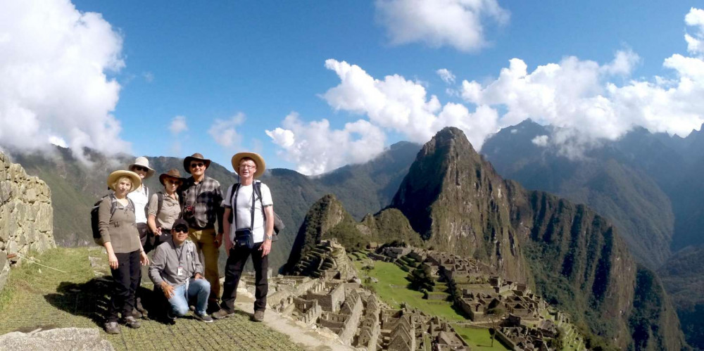 Izi Peru