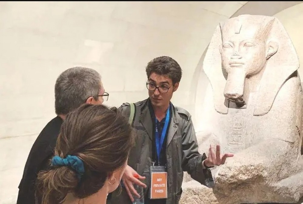 Louvre Private Tour – Skip The Line & Local Expert Guide