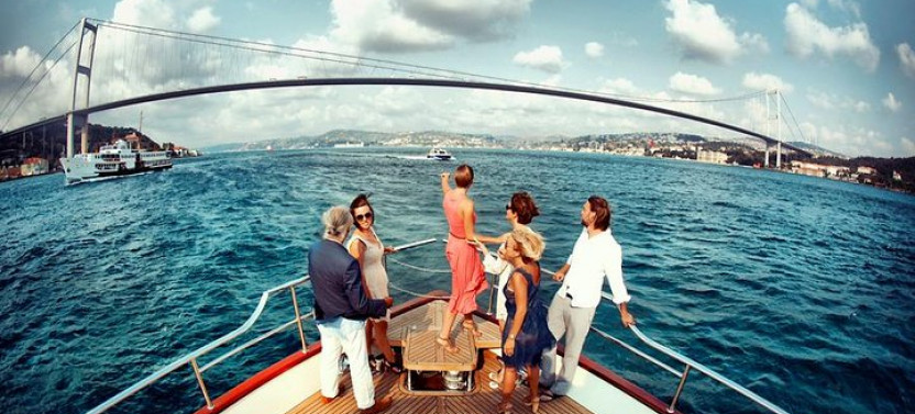 Private Istanbul Spice Market and Bosphorus Half-Day Tour
