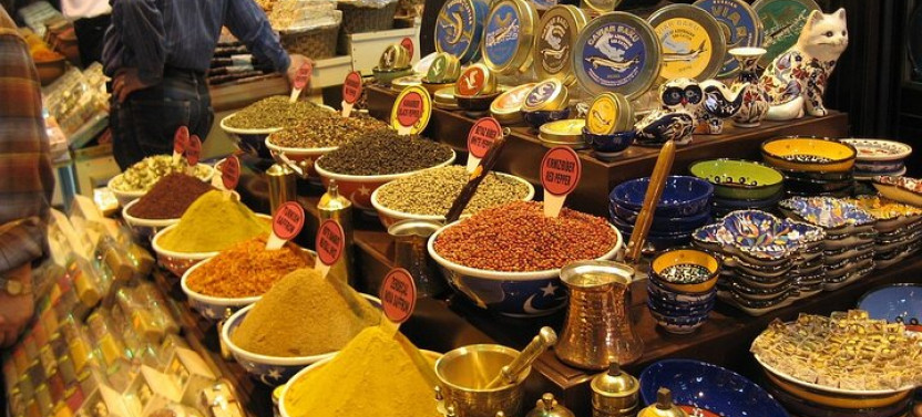 Private Istanbul Spice Market and Bosphorus Half-Day Tour
