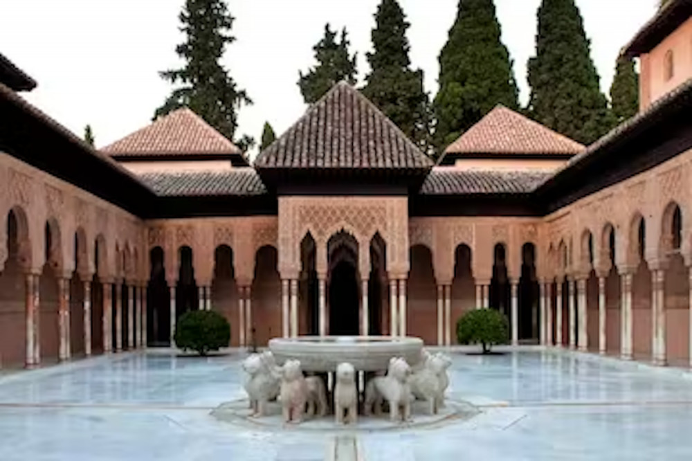 Alhambra Ticket and Audioguide - 9 AM