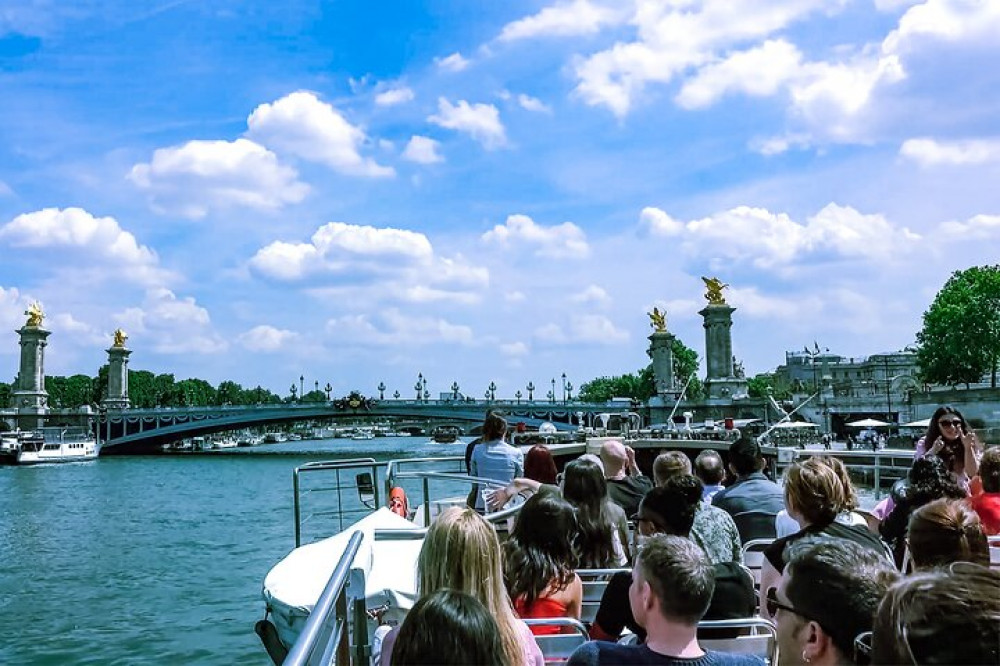 Guided Boat Cruise On Paris Seine, Optional Eiffel Tower Dinner