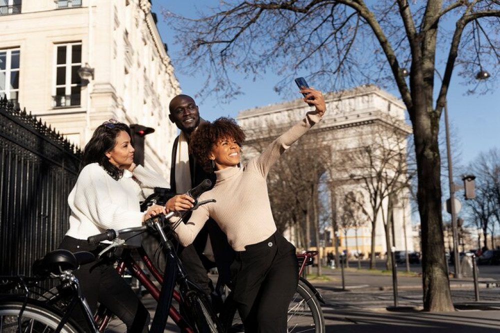 Paris Seine Bicycle Tour, Optional Louvre Entry Tickets