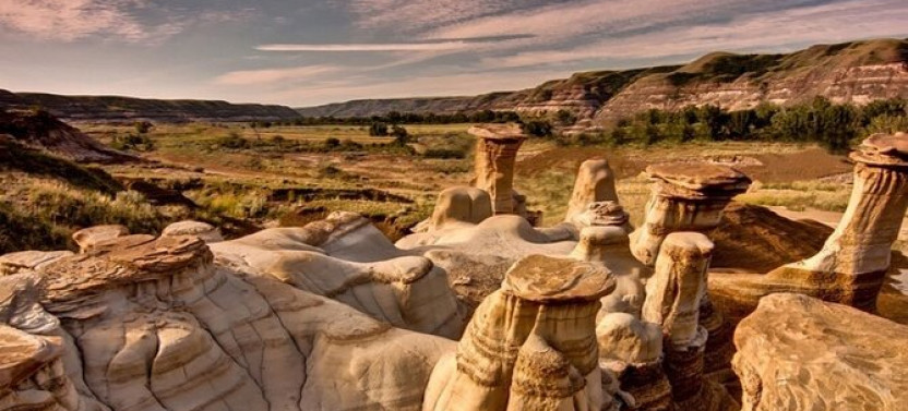 Prehistoric Wonders Of Drumheller - Ancient Landscapes And Fossils