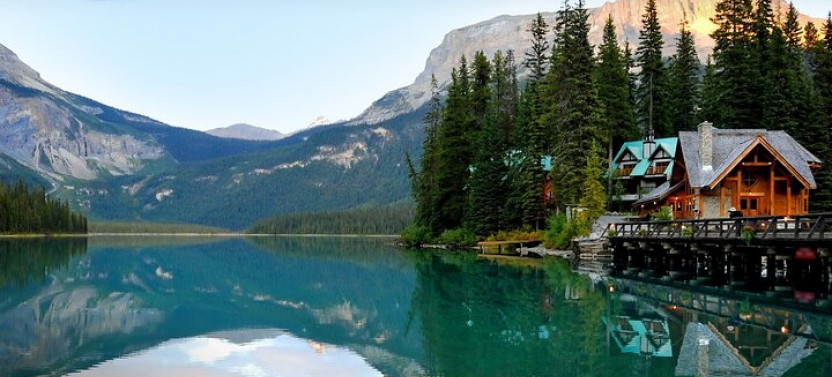 Full Day Small Group Banff Lake Louise Icefields Tour