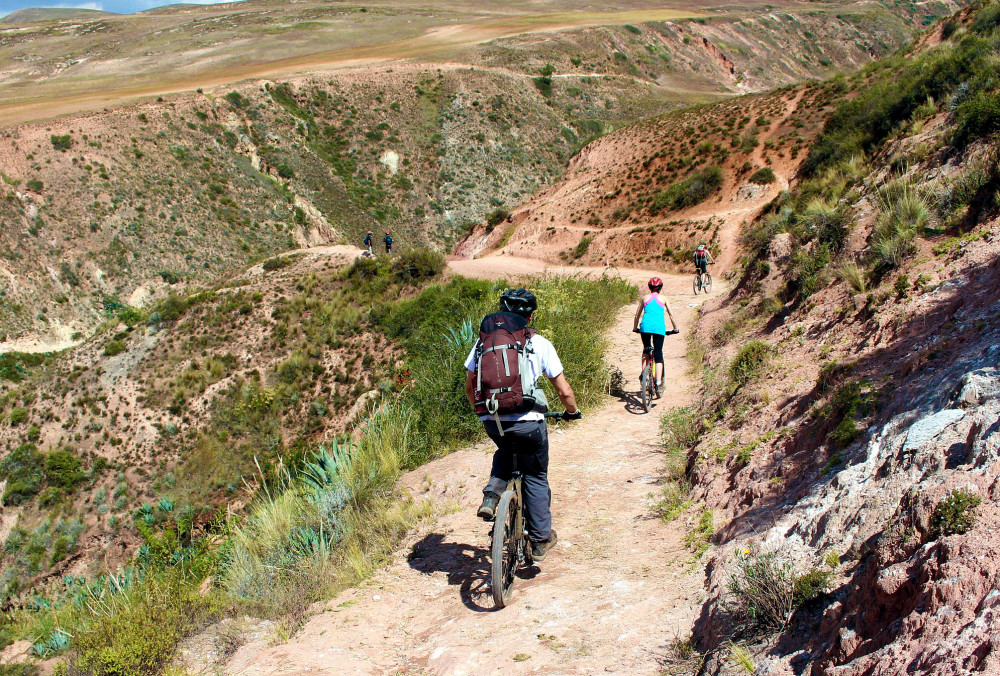 Valencia Travel Cusco