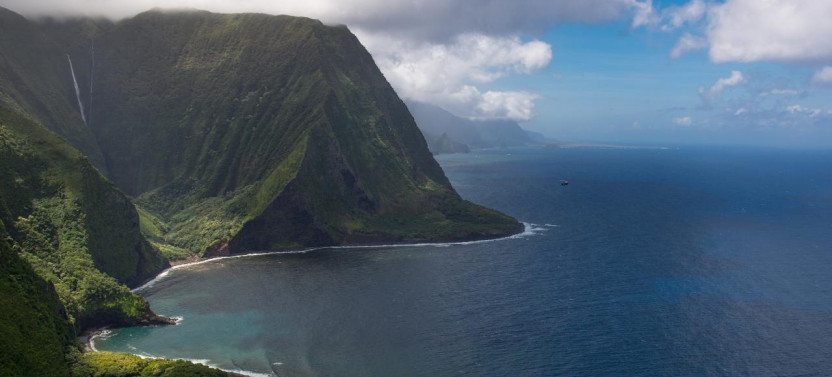 Molokai Voyage 2 Island Helicopter Experience