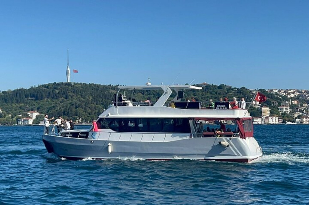 Bosphorus Straight Guided Sunset Cruise on a  Boat