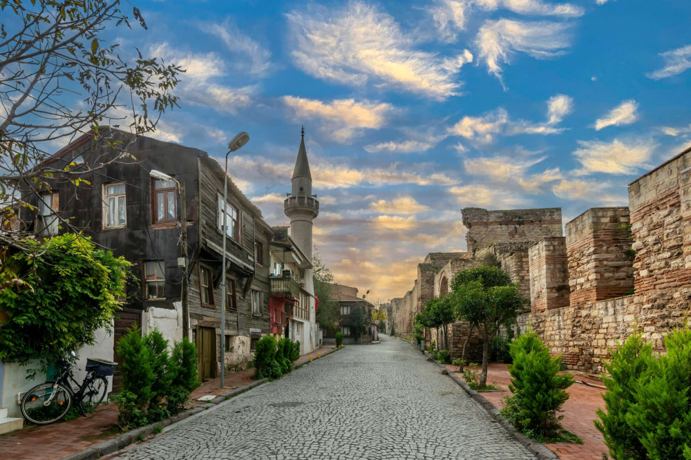 Expert-Led Exploration of Byzantine Istanbul With Chora Church