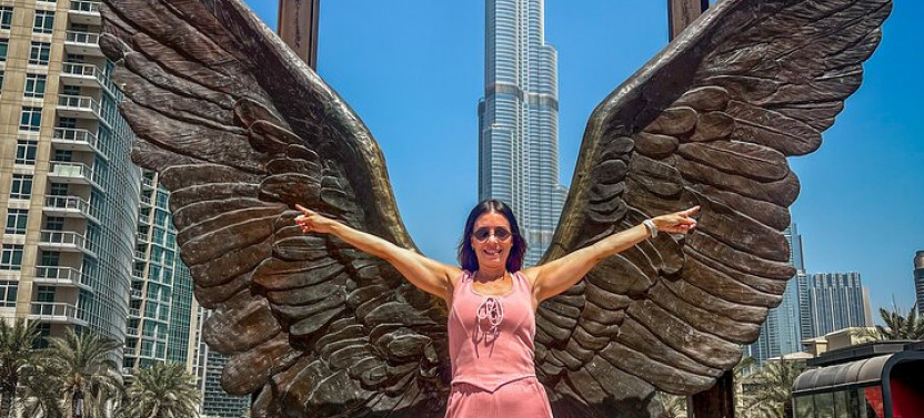 Private Walking Tour - Burj Khalifa Instagram Tour With Travel Videographer