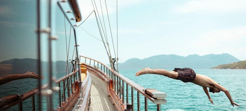 Athens Day Cruise - 3 Islands With Lunch, Drinks, and Transfer Included