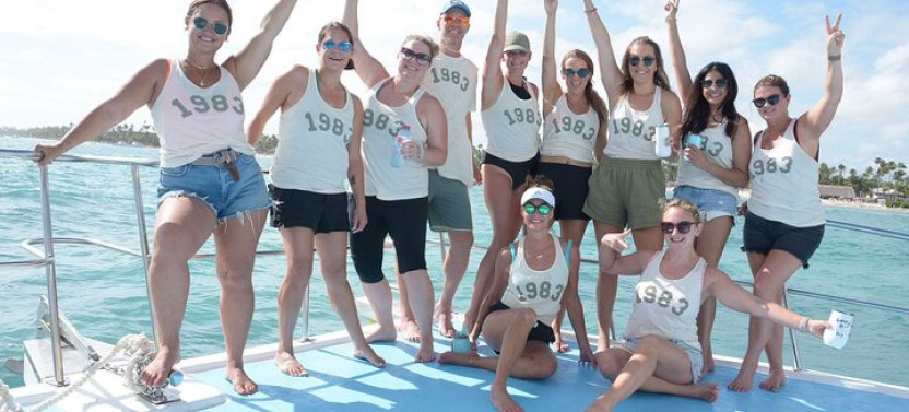 Private Party Boat With Open Bar