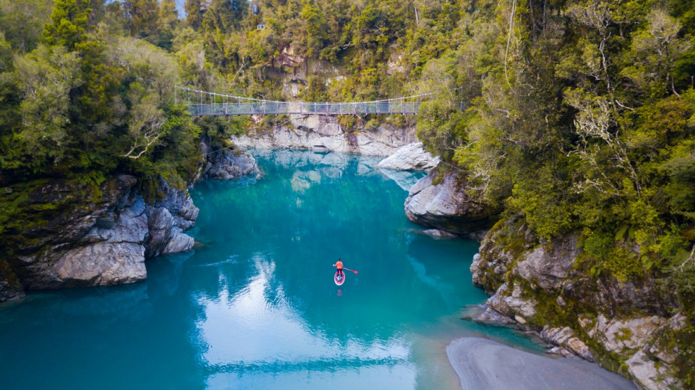 Franz Josef to Christchurch Tour Via Hokitika (one-way)