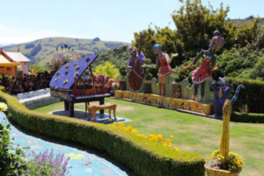 Akaroa Day Trip From Christchurch With Award Winning Giants House (small Group & Carbon Neutral)