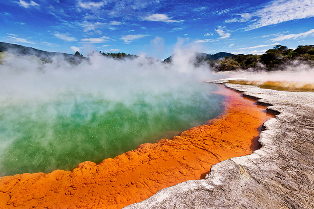 Rotorua Highlights Tour Including Wai-o-tapu from Auckland (Small Group)