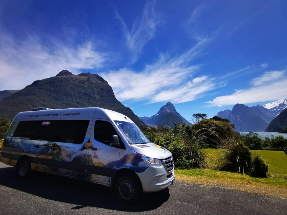 Queenstown to Mt Cook One-Way Tour