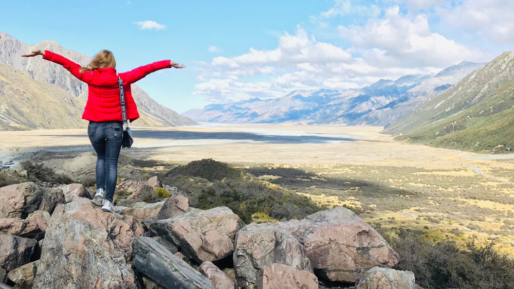 Mt Cook Small Group Tour from Queenstown with Hooker Valley Hike