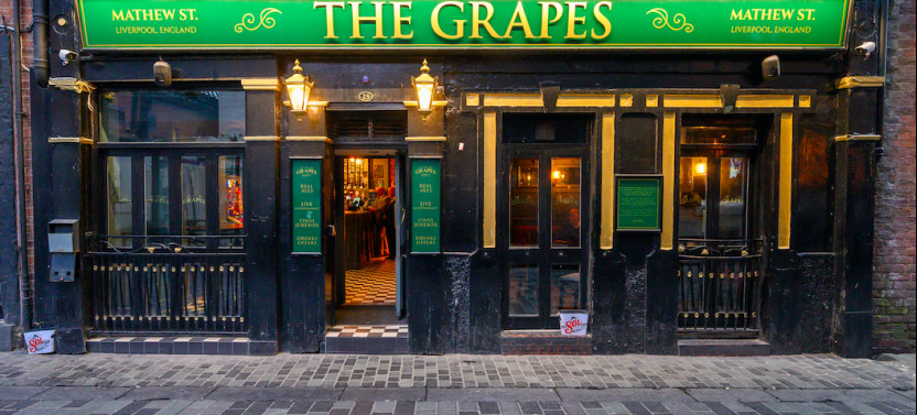 The Beatles Famous Walking Tour of Liverpool- Fully Guided Sightseeing Tour