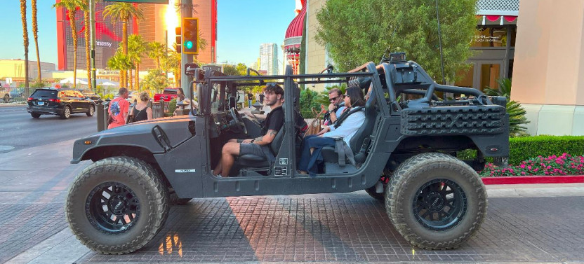 Seven Magic Mountains & Pioneer Saloon: Hummer Escape From Las Vegas