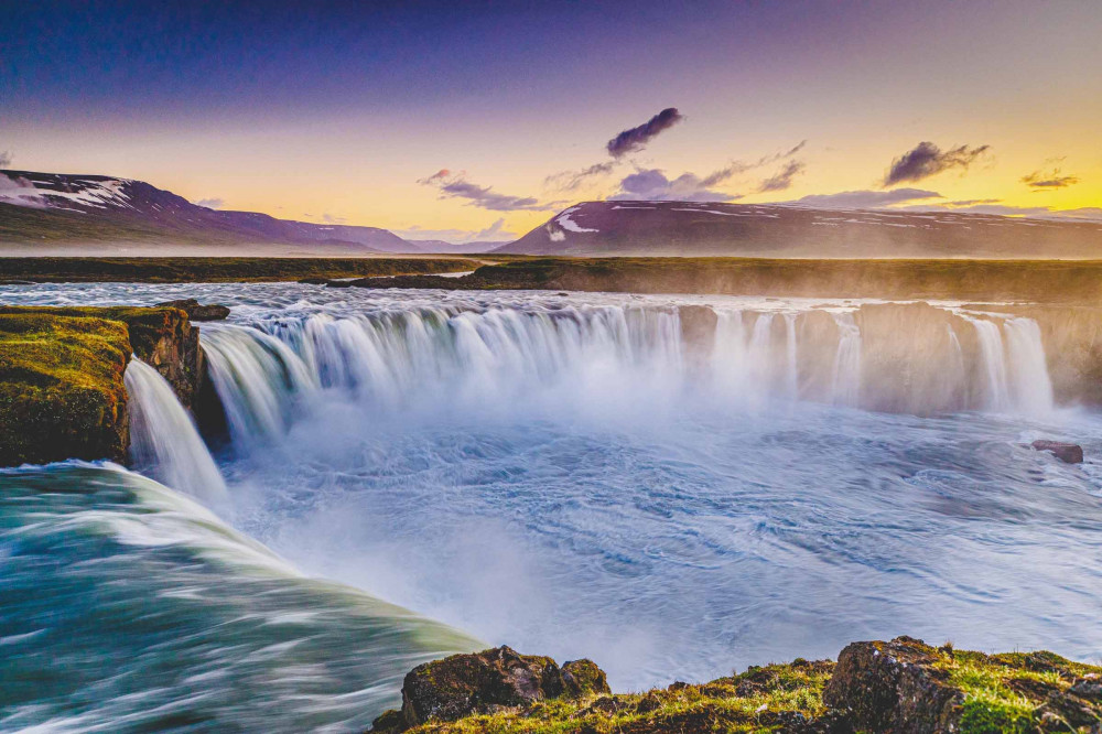 Private Goðafoss Waterfall & Geothermal Baths