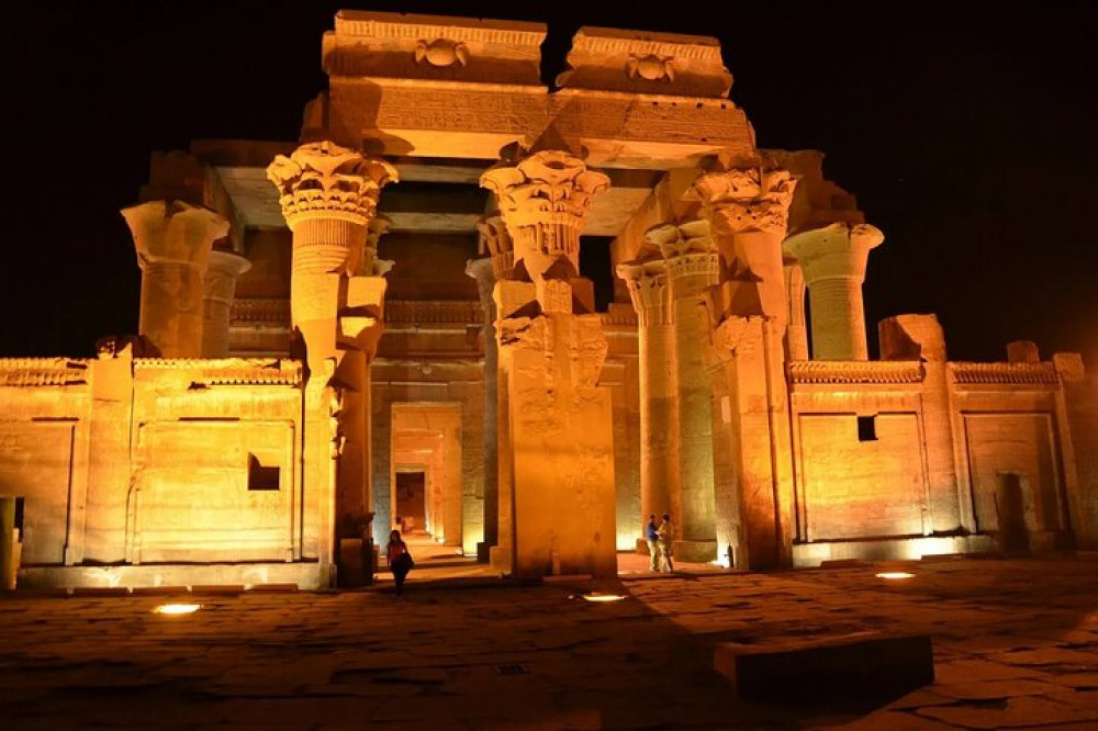 From Luxor: Full Day Private Kom Ombo And Edfu Temples In Aswan