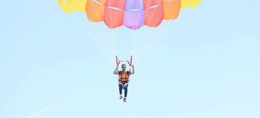 Parasailing Adventure With Private Transfer From Sharm El Shaikh