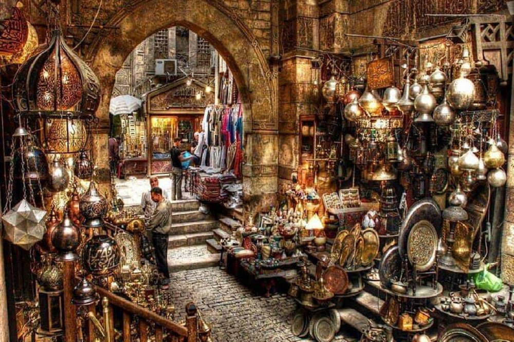 Private Visit To Cairo's Khan El Khalili Market With Local Dish