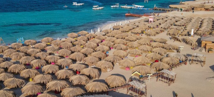 Hula Hula Paradise Island Sea Trip, Lunch & Water Sports-Hurghada