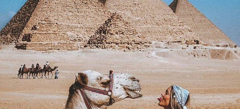 Private Tour- Giza Pyramids & Museum with Lunch From Hurghada