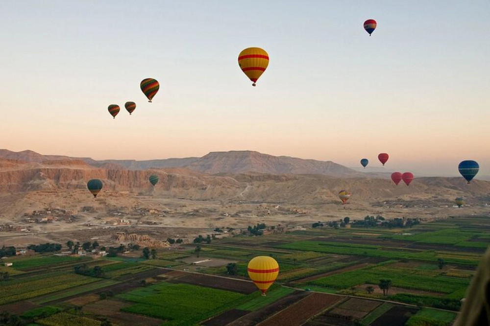 Luxor Overnight With Hot Air Balloon From Hurghada