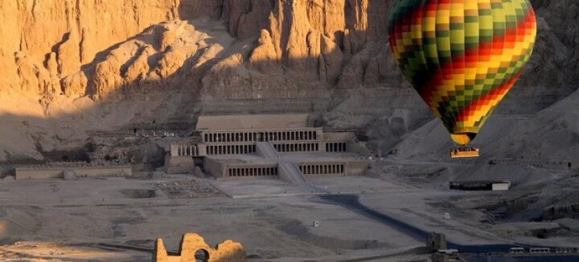 Luxor Overnight With Hot Air Balloon From Hurghada