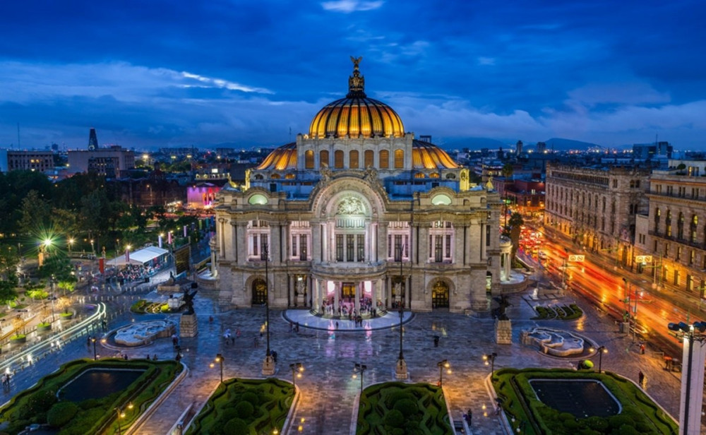 Mexico City at Night Tour