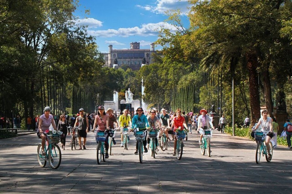 Private Tour Chapultepec Park by Bike