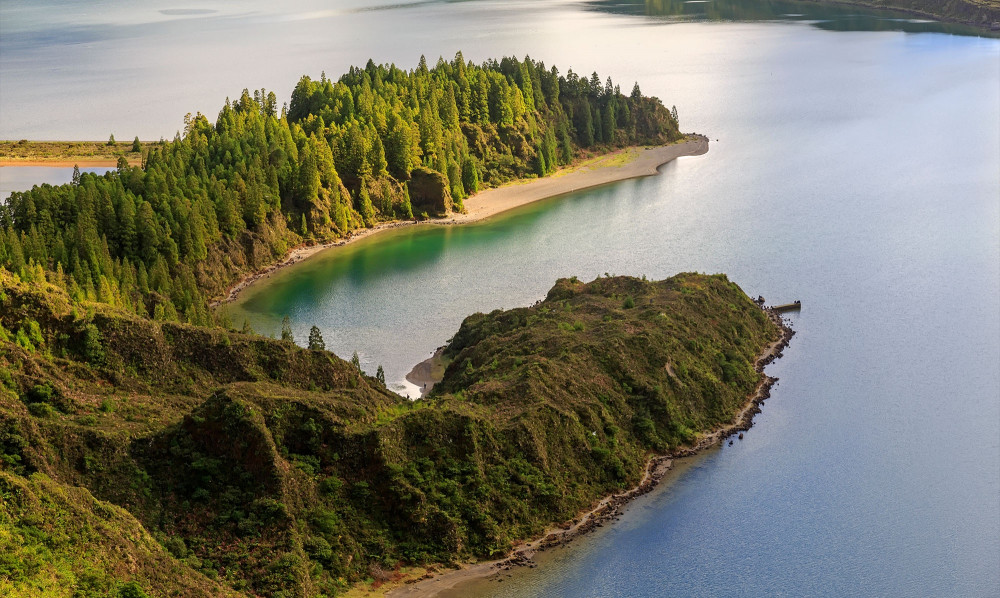 Lagoa do Fogo & Hot Springs Day Trip