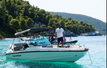 PRIVE BOAT RENTAL & CRUISES7