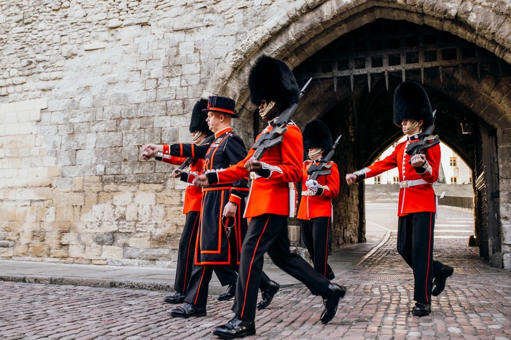 early access tower of london tour with opening ceremony & cruise