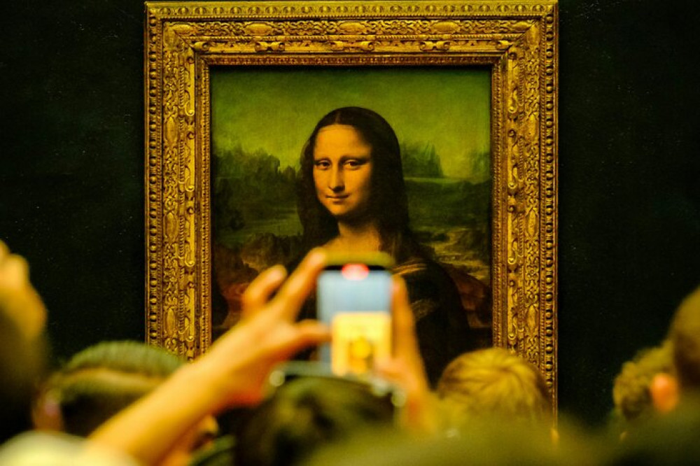 Louvre Museum Private Guided Tour - Expert Guide & Reserved Entry