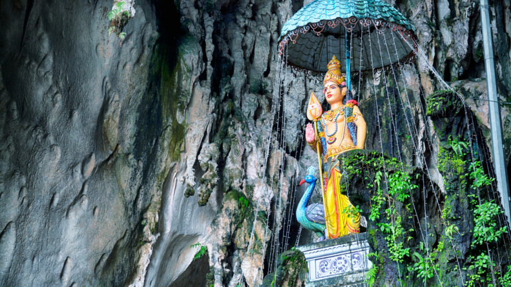 Kuala Lumpur Batu Caves With Breakfast, Lunch & Guided Tour