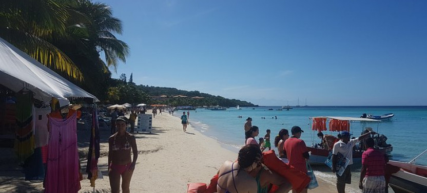 Roatan Monkey, Sloth Eco-Park with Reef Snorkel by Boat