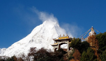 A picture of 18 Day Private Manaslu Trek With Larke Pass