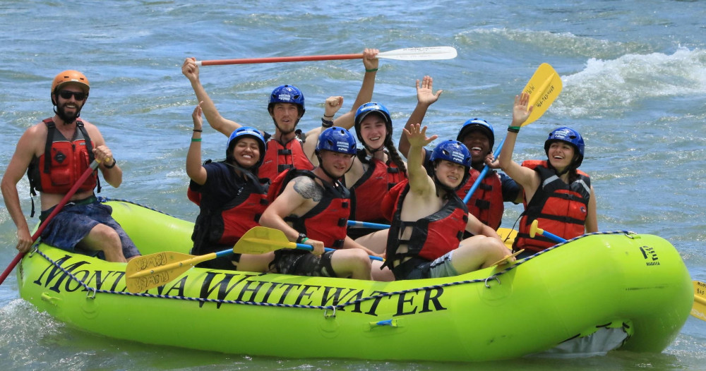 Yellowstone River Western Scenic Raft Trip (6 Miles)