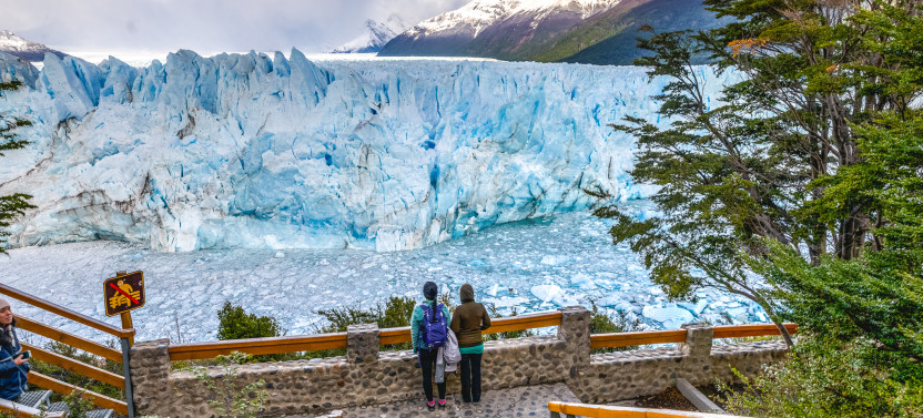 Perito Moreno Glacier through Walkways
