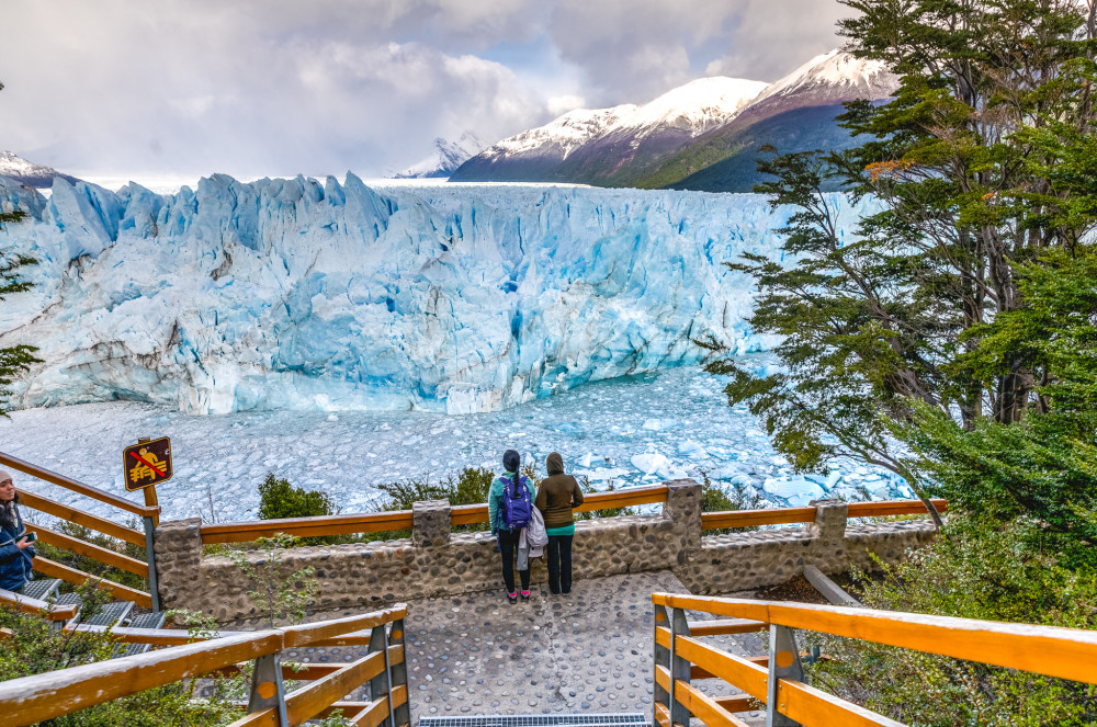 Perito Moreno Glacier through Walkways